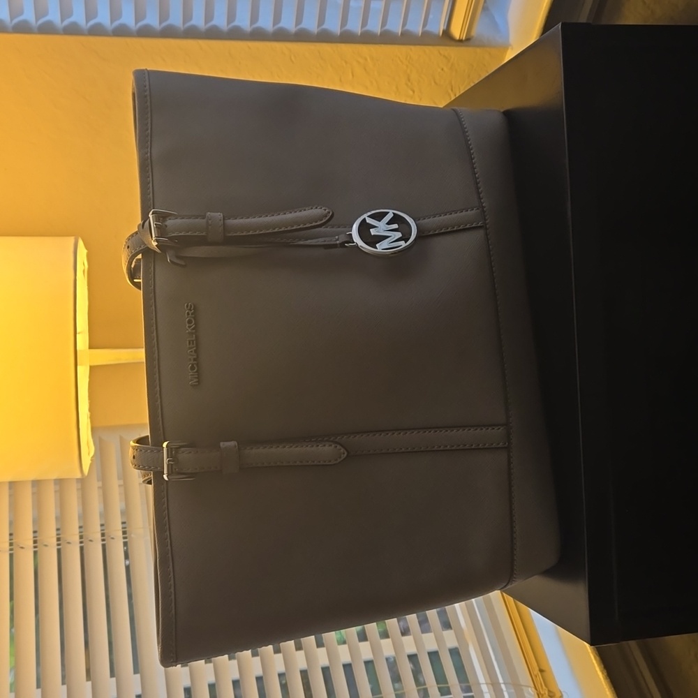 Hand bag Tote